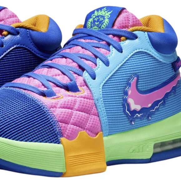 Nike LeBron Witness 8 Basketball Shoes